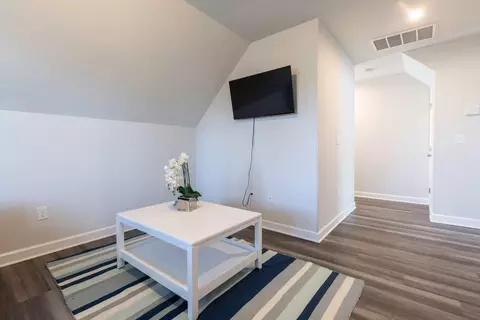 410 25th St #1061324P, Virginia Beach, VA 23451