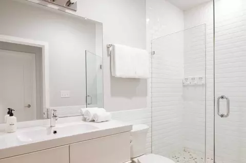 222 Vine St #1060932P, Philadelphia, PA 19106