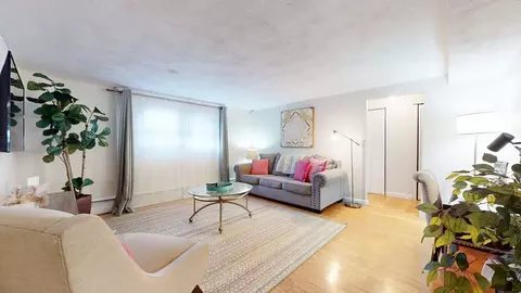 79 Chestnut St #1238031P, Brookline, MA 02445