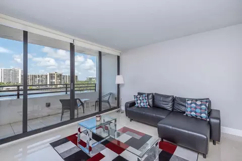 3505 S Ocean Dr #1049820P, Hollywood, FL 33019