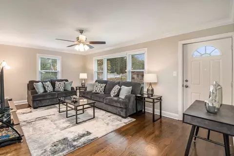 649 Edgebrook Ter #1285083P, Elgin, IL 60120