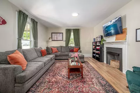500 W Rosemary St #1300722P, Chapel Hill, NC 27516