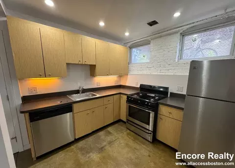 72 Frankfort St #D, Boston, MA 02128
