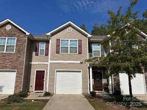 6029 Guildford Hill Ln, Charlotte, NC 28215