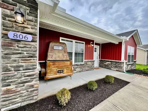 806 Pierson Rd, Trenton, OH 45067