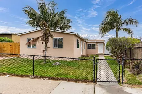 1407 Bush St, Oceanside, CA 92058