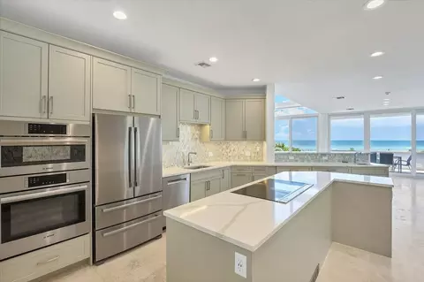 5801 Gulf Of Mexico Dr, Longboat Key, FL 34228