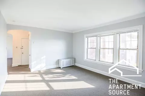 5642 N Kimball Ave #3E, Chicago, IL 60659