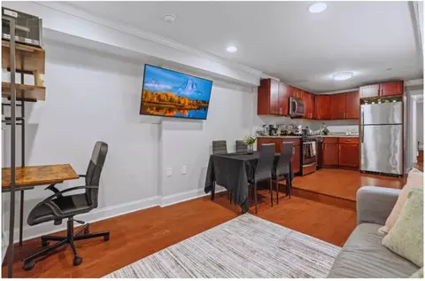 606 S 2nd St #1239921P, Philadelphia, PA 19147