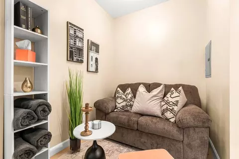 295 Euclid St #1032357P, Mount Clemens, MI 48043