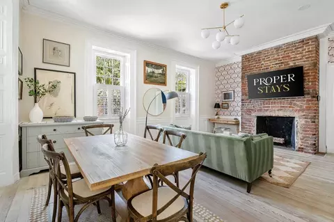 65 Vanderhorst St, Charleston, SC 29403