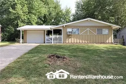 9307 Stark Ave, Kansas City, MO 64138