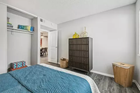9959 E Peakview Ave, Englewood, CO 80111
