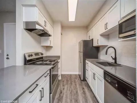 9959 E Peakview Ave, Englewood, CO 80111