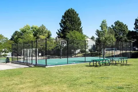 9959 E Peakview Ave, Englewood, CO 80111