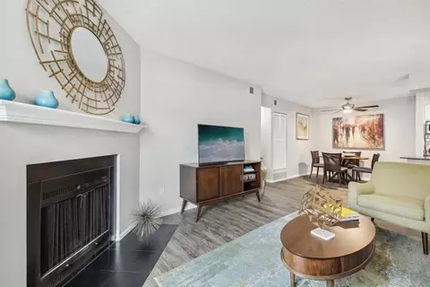 9959 E Peakview Ave, Englewood, CO 80111