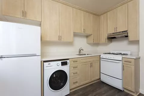 4923 Saratoga Ave, San Diego, CA 92107