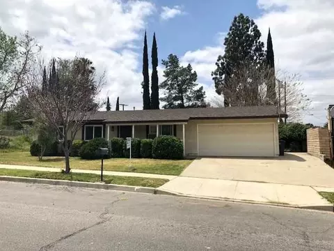 977 Planetree Ave, Simi Valley, CA 93065