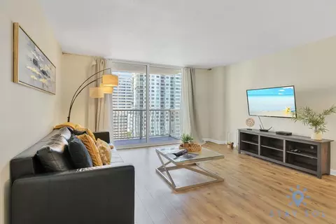 1200 Brickell Bay Dr #1227407P, Miami, FL 33131