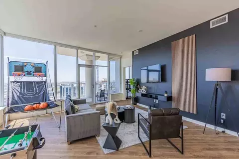44 W Monroe St #1263180P, Phoenix, AZ 85003