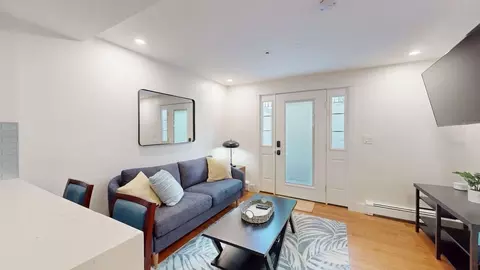 36 Montgomery St #1238167P, Cambridge, MA 02140