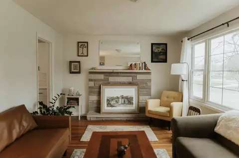 909 S Mitchell St #1303772P, Bloomington, IN 47401