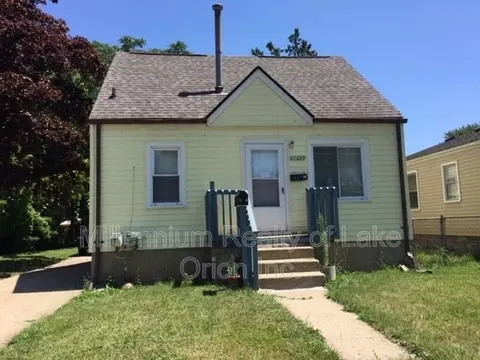 21220 Waltham Rd #B2, Warren, MI 48089