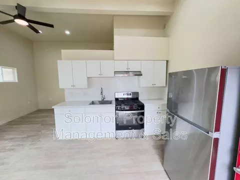 513 N Ditmar St, Oceanside, CA 92054