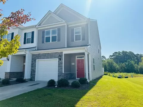 201 Liam St, Clayton, NC 27520