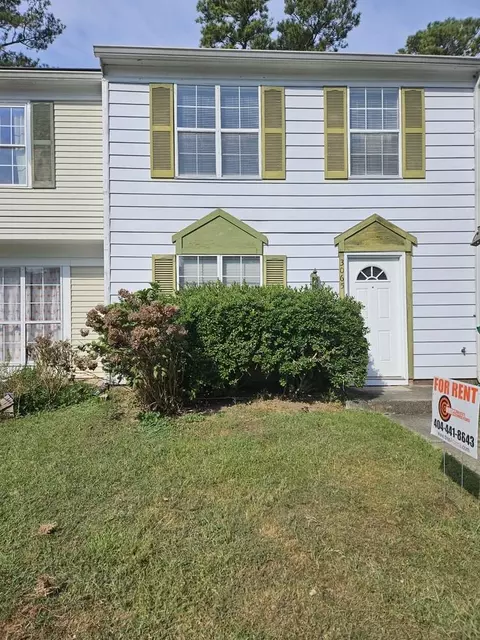 3065 Shadow Walk Ln, Tucker, GA 30084