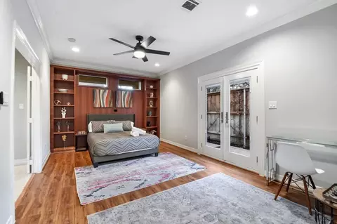 1206 W 25th St #1056411P, Houston, TX 77008