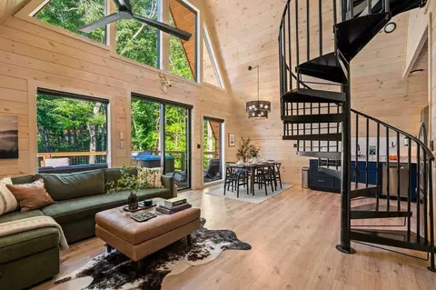 ash pass, Sevierville, TN 37876