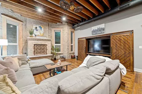 2130 W Washington Blvd #1244927P, Chicago, IL 60612