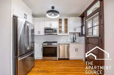 3126 N Spaulding Ave #3E, Chicago, IL 60618