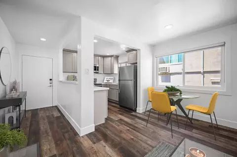 1101 N Flower St #4, Santa Ana, CA 92703