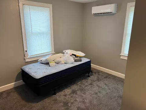 207 N Armistead Ave, Hampton, VA 23669