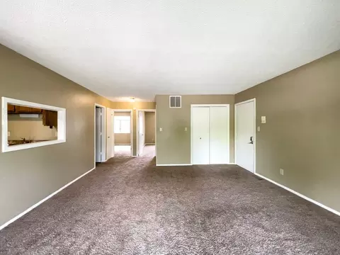 920 N Linden St #17, Muncie, IN 47303