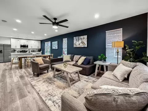 1117 N Bishop Ave #1075597P, Dallas, TX 75208