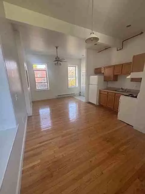 121 Dove St #3, Albany, NY 12202