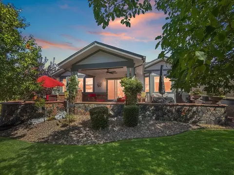 8163 S Quemoy Cir, Aurora, CO 80016