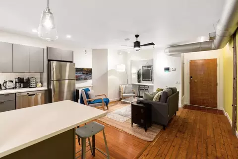 221 Vine St #1289452P, Philadelphia, PA 19106