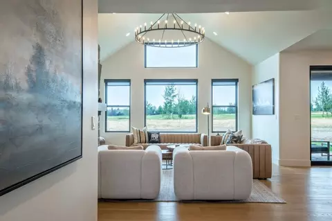 326 Royal Elk Cir #1310734P, Victor, ID 83455