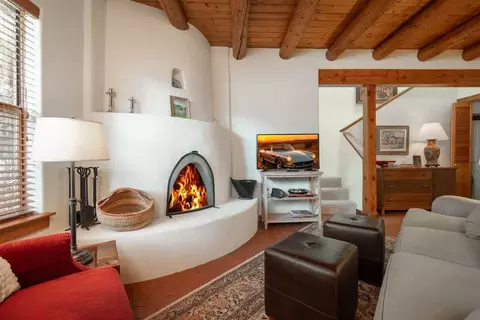 209 Sena St #1313841P, Santa Fe, NM 87505