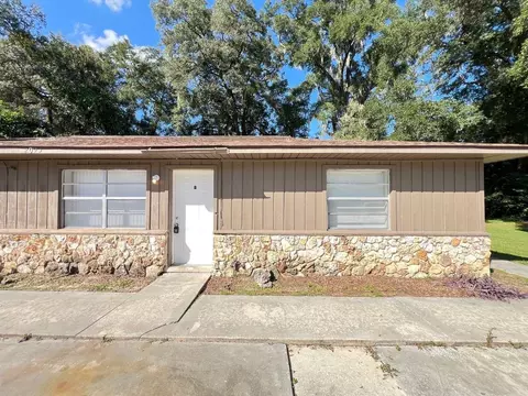 2095 NW 43rd St #B, Ocala, FL 34475