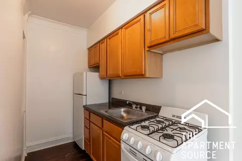 4641 N Paulina St #405, Chicago, IL 60640
