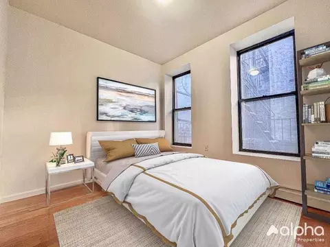 229 Henry St #9, New York, NY 10002