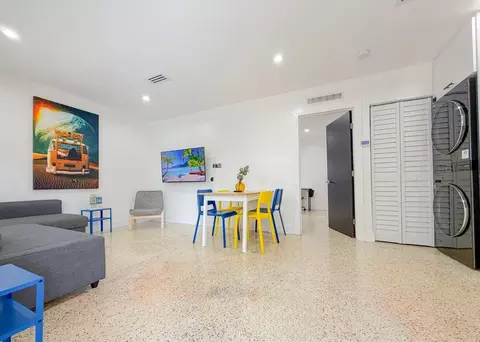 258 NW 57th St #1258732P, Miami, FL 33127