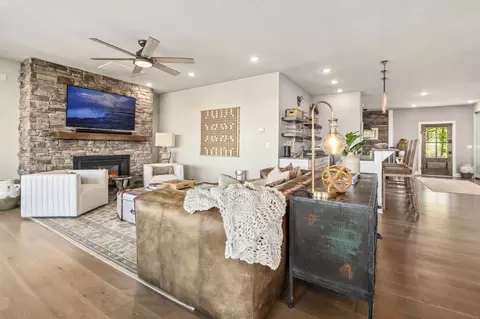 1311 County Road 118 #1221907P, Eureka Springs, AR 72631