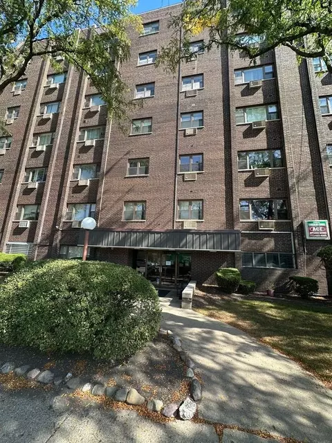 4600 N Cumberland Ave, Chicago, IL 60656