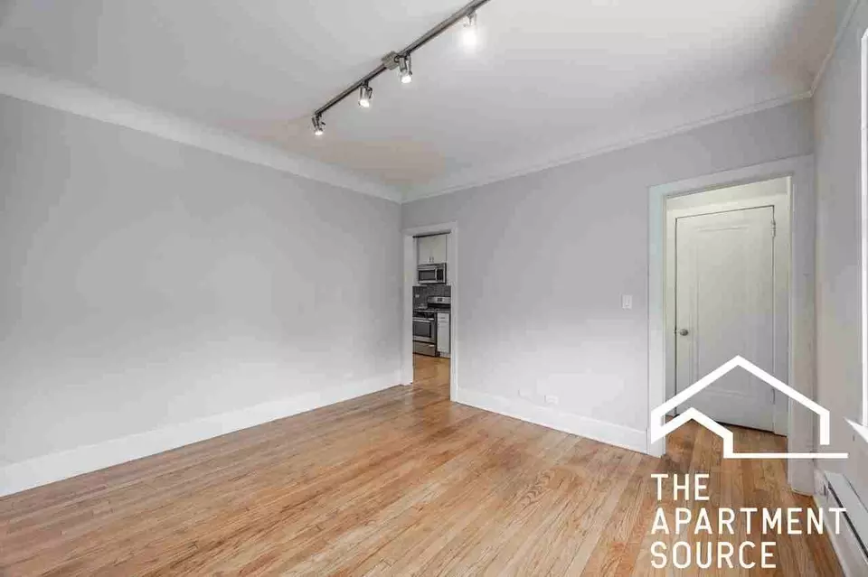  2325 N Rockwell St #A3, Chicago, IL 60647 photo 5